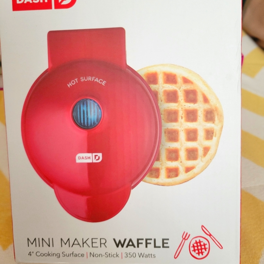 Dash Red Mini Maker Waffle Maker.  NIB
